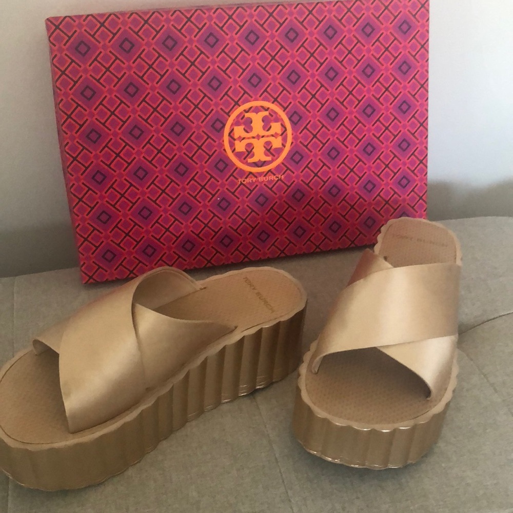 Tory Burch metallic blush platform sandals/slides